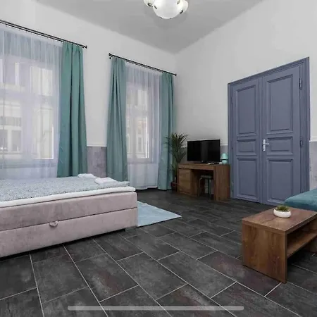 Apartment D3 Basilica Luxury Spacious Free Parking For 1 Car Budapest