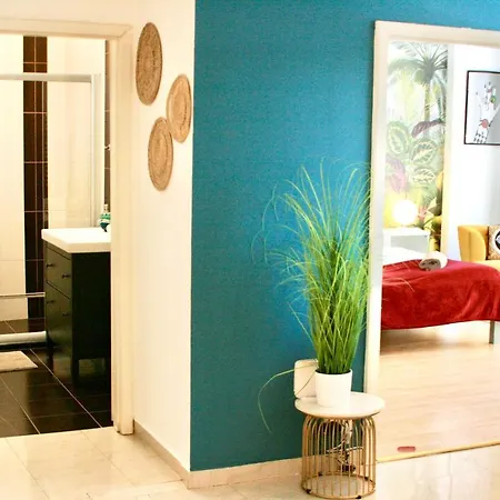 Riverside Panoramic Apartment *