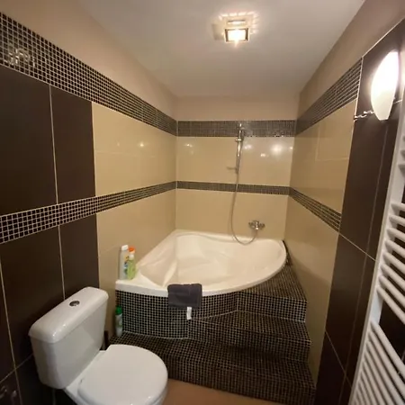 Apartamento Location In The Heart Of The City, 2 Bedrooms, 2 Bathrooms Budapest