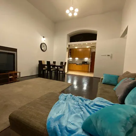 Apartamento Location In The Heart Of The City, 2 Bedrooms, 2 Bathrooms Budapest