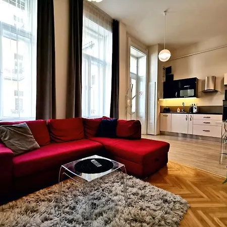 Luxury Near Astoria With Ac Budapest