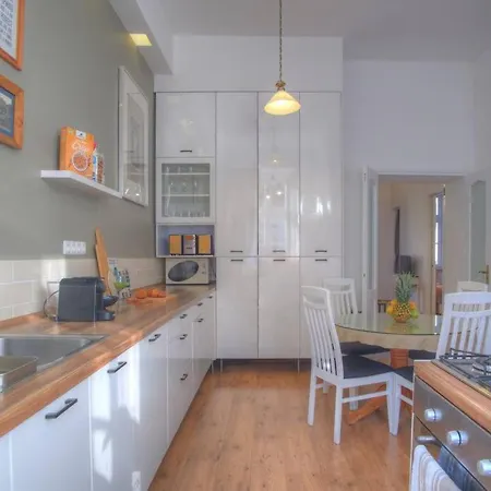 Apartment Castlehill1011- Free Parking And Ac In The Inner City Budapest