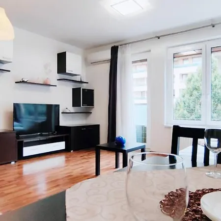 Apartman Center Shopping Ii *