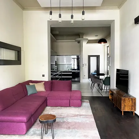 Apartment Deluxe Cosmopolitan Budapest, With Private Parking Budapest