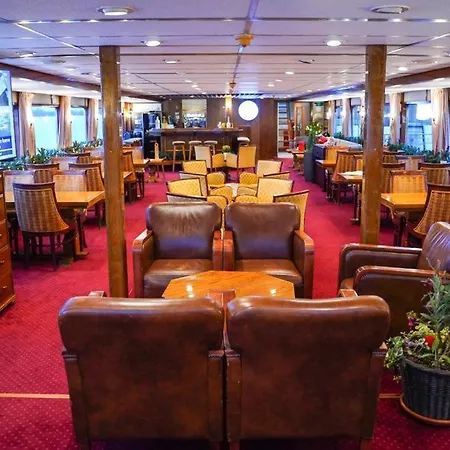 Diana Cruises * Budapest