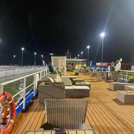 Botel Diana Cruises