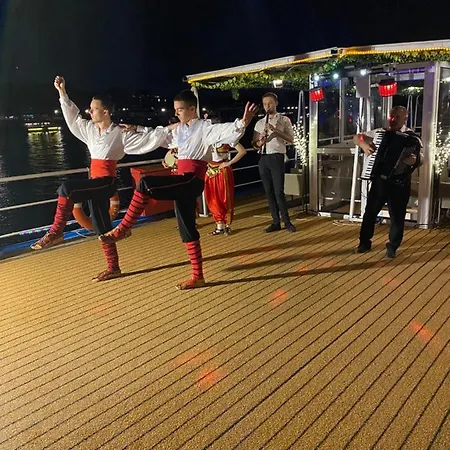 Diana Cruises *