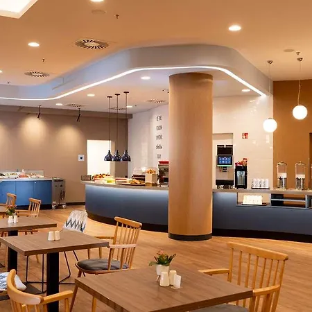 Отель Hampton By Hilton Centre Будапешт