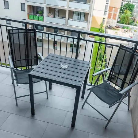 Westside By Urbanrent Apartment *