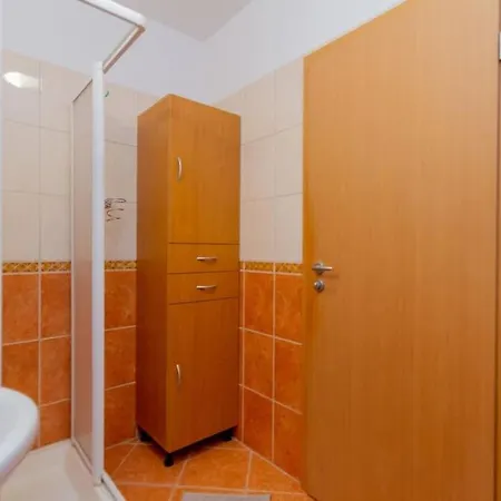 Akvarell House Ac/free Parking Apartman