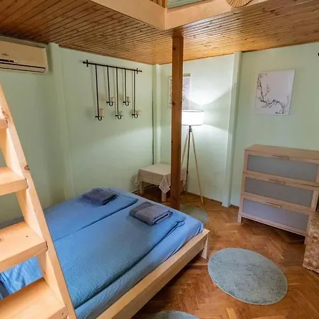 Apartment Kofarago