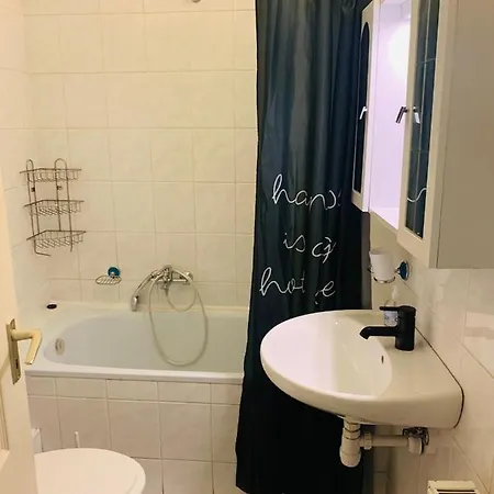 Onyx With Free Private Garage + Ac Apartment Budapest