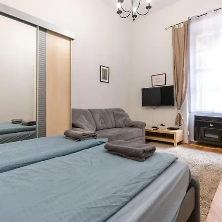 Kofarago Apartment *