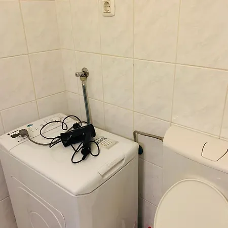 Onyx With Free Private Garage + Ac Apartment