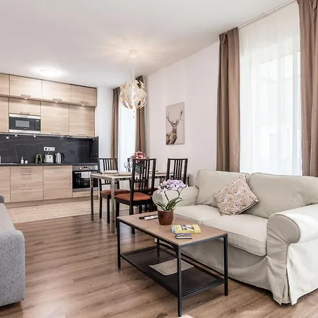 211 / 1 Bedroom / Modern In Center Apartament