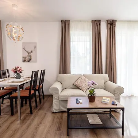211 / 1 Bedroom / Modern In Center *