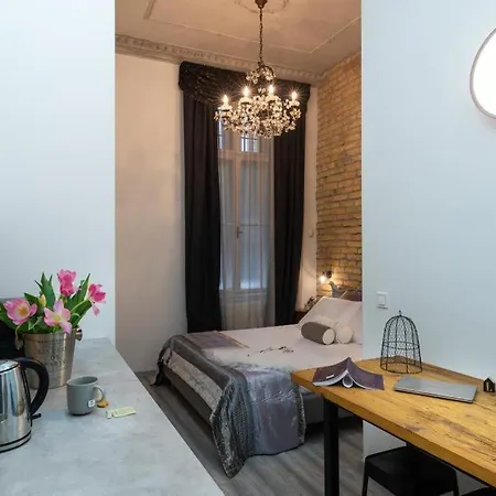 Regina Mini On Kiraly Street Apartment *