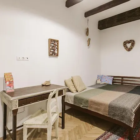 The Double Vintage & Handcrafted Apartment