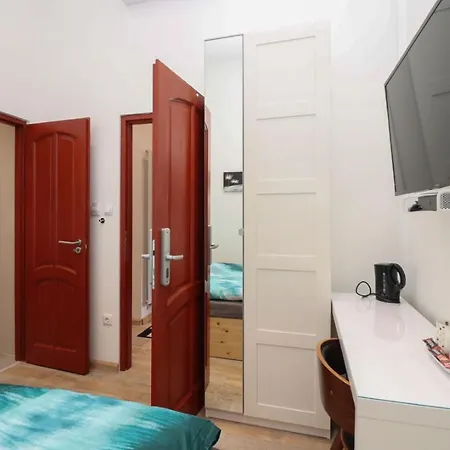 Ziti Citi Apartment *