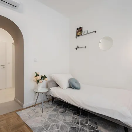 D71 - Dob 71 Cozy - Location By Bqa Apartament Budapeszt