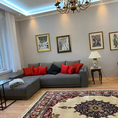 Apartment Budapest, Graf Teleki Laszlo Budapest