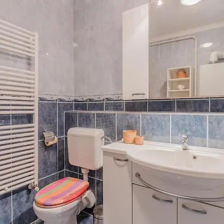 Cosy Pet-friendly Flat W Balcony @ Orczy Garden Budapest