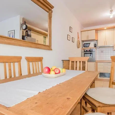 Cosy Pet-friendly Flat W Balcony @ Orczy Garden Apartment Budapest