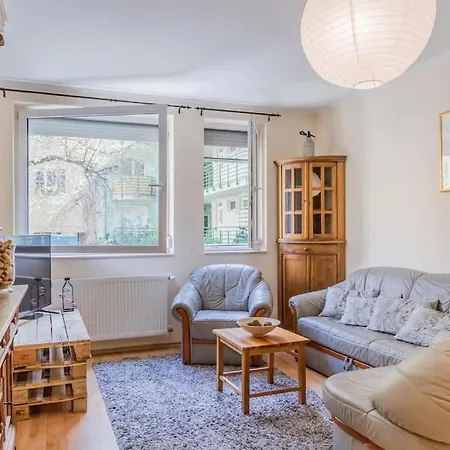Apartment Cosy Pet-friendly Flat W Balcony @ Orczy Garden *