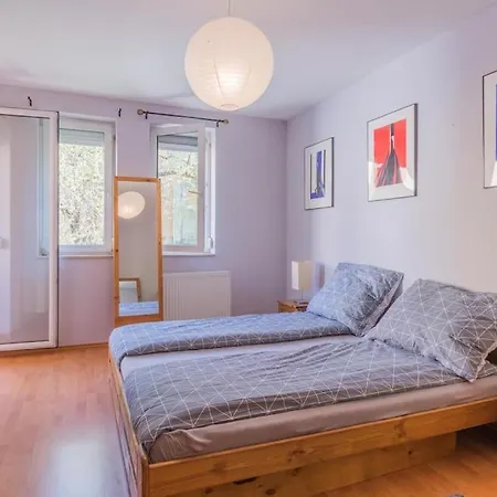 Apartment Cosy Pet-friendly Flat W Balcony @ Orczy Garden