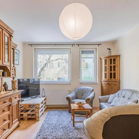 Cosy Pet-friendly Flat W Balcony @ Orczy Garden Budapest