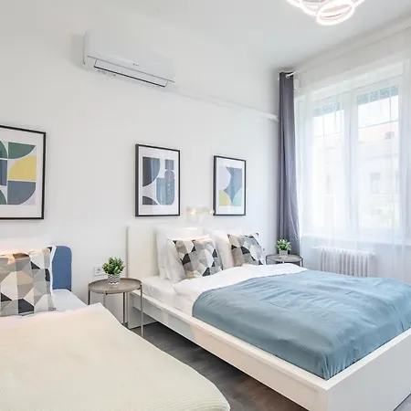 Apartment Newly Designed Budapest
