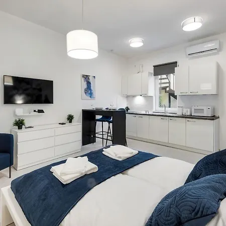 Modern In Authentic Area Apartment