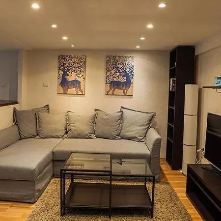 Apartment Cosy Corner - Entire Near Oktogon Budapest