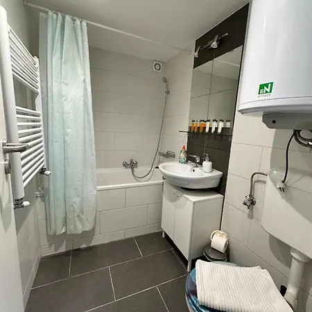 The Great Cosiness In Rakoczi Square Apartment
