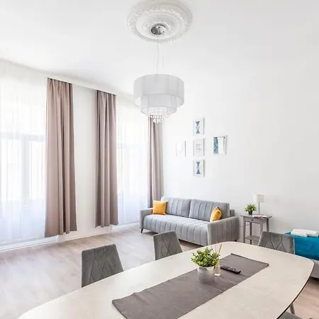 Exclusive Downtown In The Heart Of Lägenhet Budapest