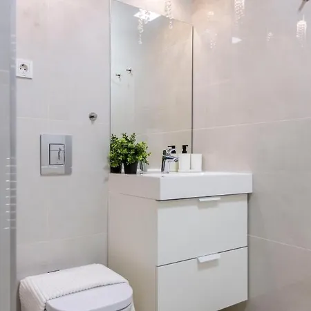 Lägenhet Exclusive Downtown In The Heart Of *