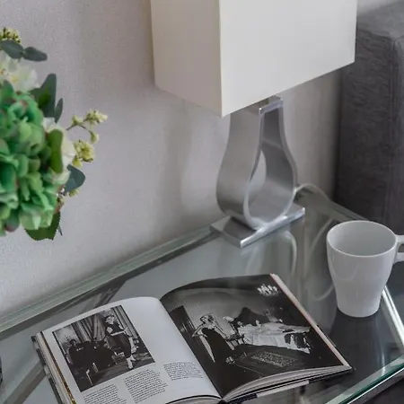 Exclusive Downtown In The Heart Of Lägenhet *
