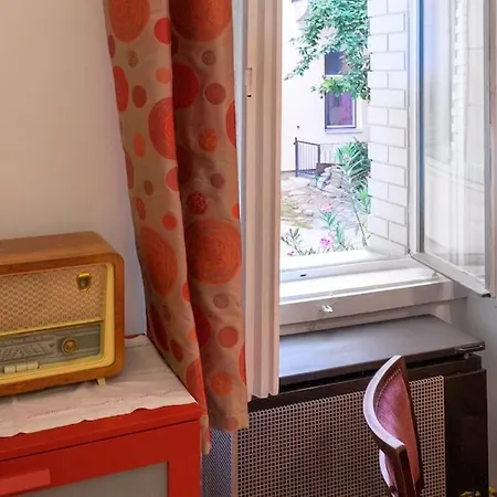 Silent Island - Beautiful Flat In Horanszky Str.