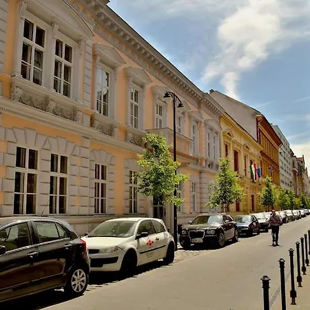Silent Island - Beautiful Flat In Horanszky Str. * Budapest