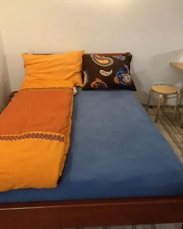 Central Modern Flat For 3 *