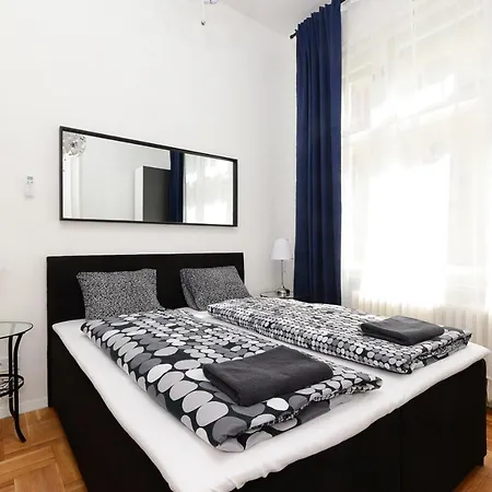 Apartment Akacfa 7 Two Bedroom *