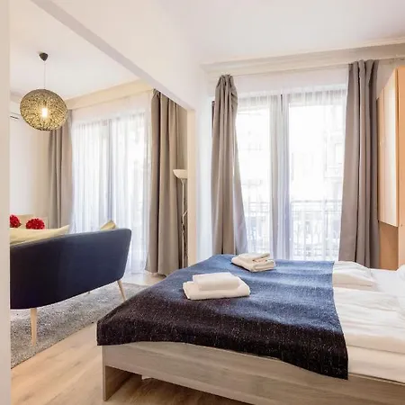 Cozy In The Heart Of With Terrace And Tub Budapest