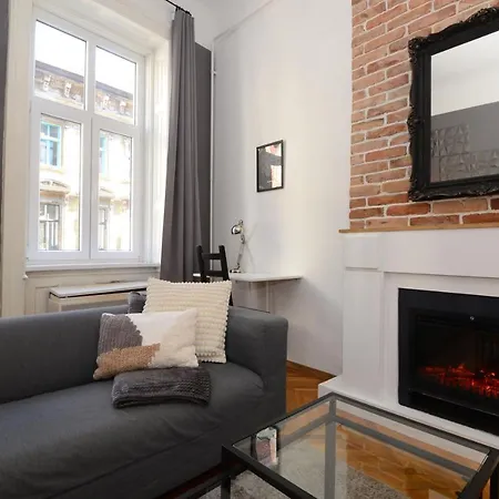 Apartment Your Place
