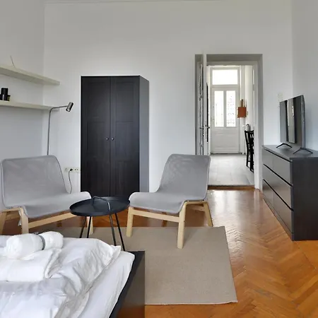 Buda House 8 Apartment