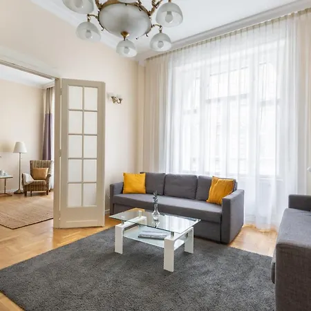 Gde Kiraly 51 Apartment *