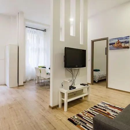 Apartman Designer Dream In The Ruin Bar District W A/c Budapest