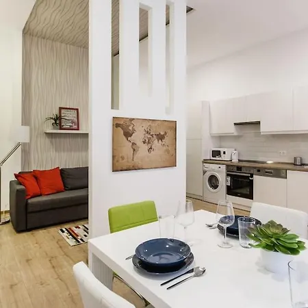Apartman Designer Dream In The Ruin Bar District W A/c *