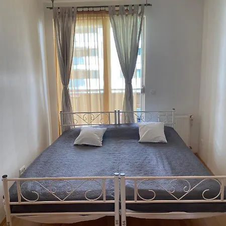 Apartment Lehel Streets Apartmant