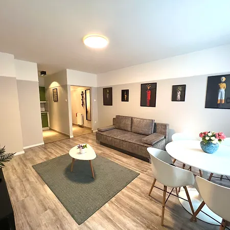 Nova * Budapešť