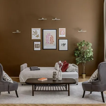 Luxe, Historic Downtown Landmarks 19 Century Apartment Budapest